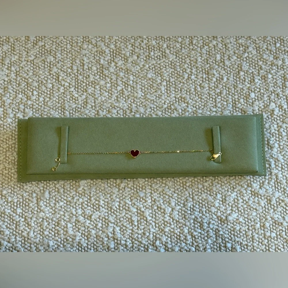 VCA Sweet Heart Carnelian Bracelet In Rose Gold - Picture 2 of 2